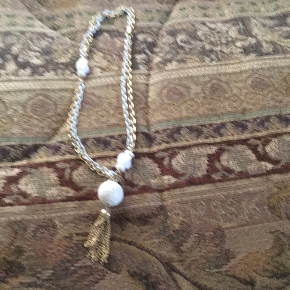 Woman’s necklace